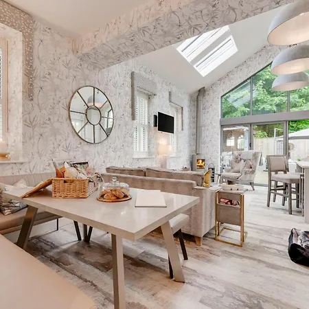 3 Bed In Station G0133 *